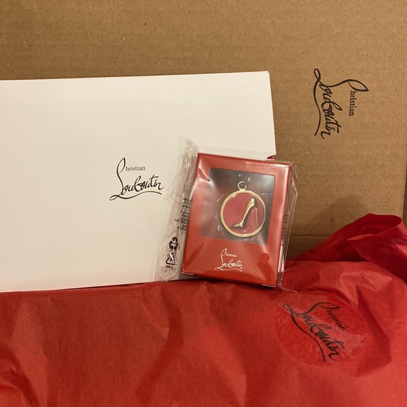 NIB RARE SOLD OUT AUTHENTIC CHRISTIAN LOUBOUTIN STILETTO CHARM - Picture 3 of 4